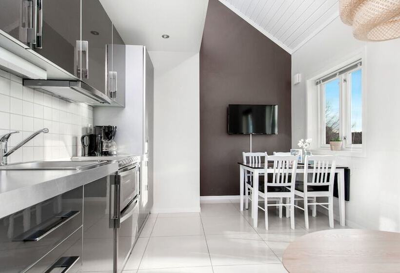 דירת חדר, Dal Gjestegaard