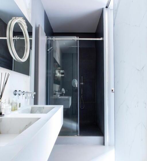 اتاق لوکس, Le Quattro Dame Luxury Suites