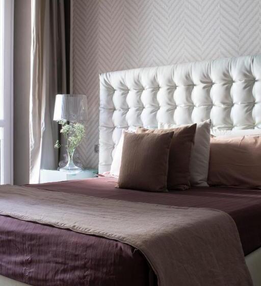 سوییت جونیور لوکس, Le Quattro Dame Luxury Suites