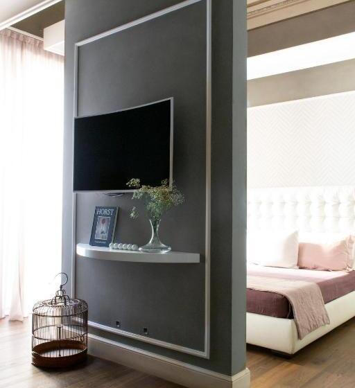 سوییت جونیور لوکس, Le Quattro Dame Luxury Suites