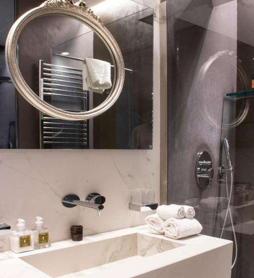 اتاق لوکس, Le Quattro Dame Luxury Suites