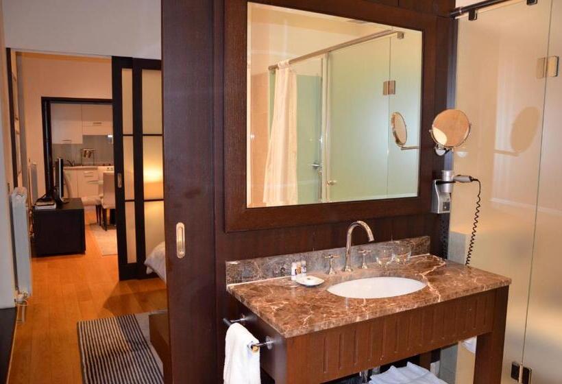 דירת חדר, Residence 1898