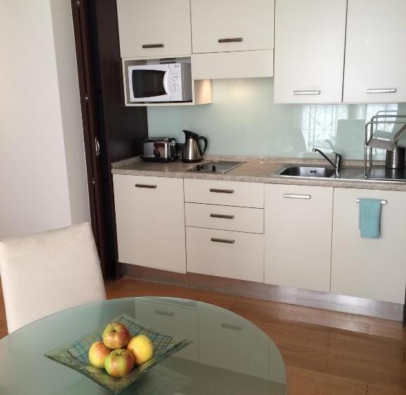 דירת חדר, Residence 1898