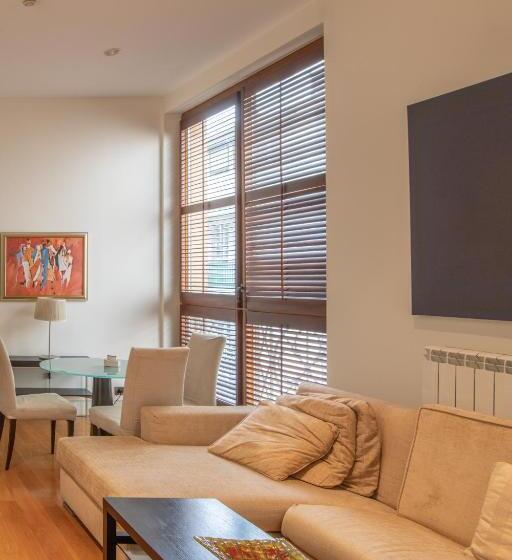 דירת חדר, Residence 1898