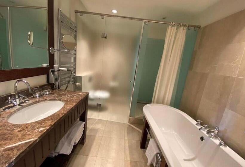 חדר משפחתי דלוקס, Residence 1898