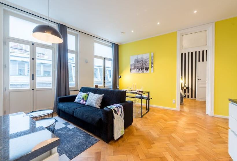 Comfort Appartement met 2 Slaapkamers, Smartflats Design  Grandplace