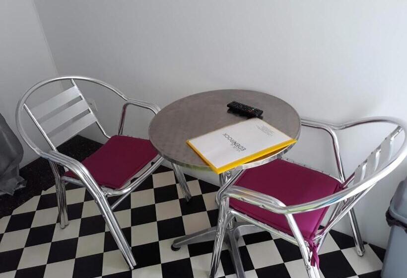 اتاق استاندارد, Villa Eden Rock