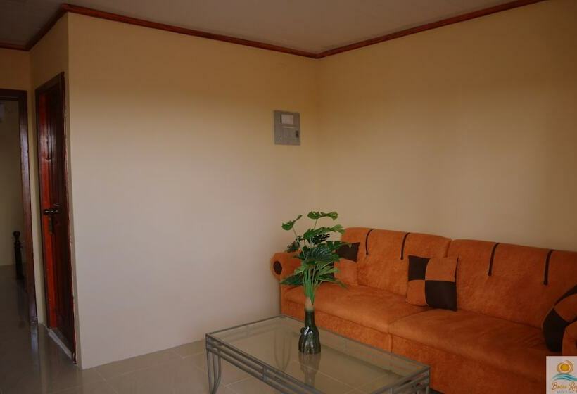 سوییت لوکس, Bocas Reef