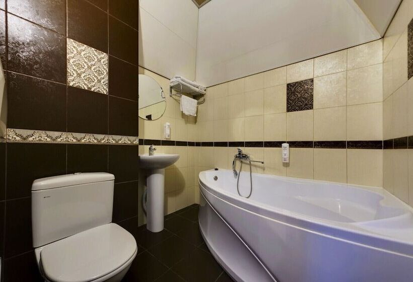 スイート, Marton Villa Rio