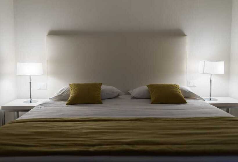 اتاق لوکس سه تخته, Trevi Elite Rome