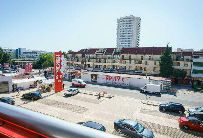 标准工作室带阳台, Hostel Coral City