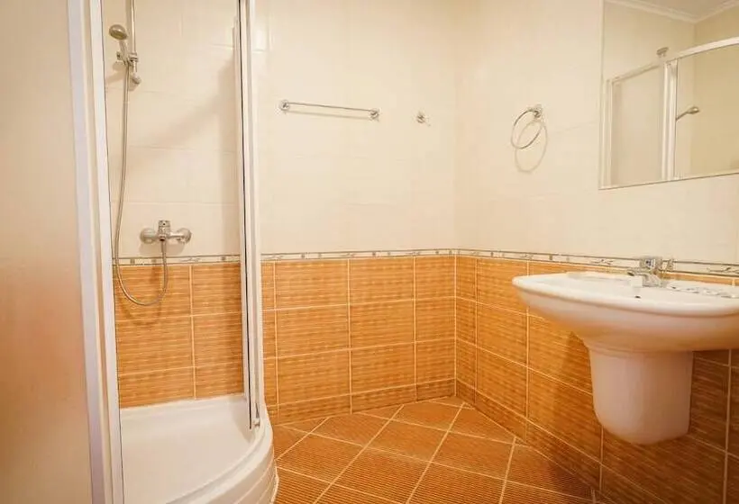 آپارتمان 1 خوابه, Hostel Coral City