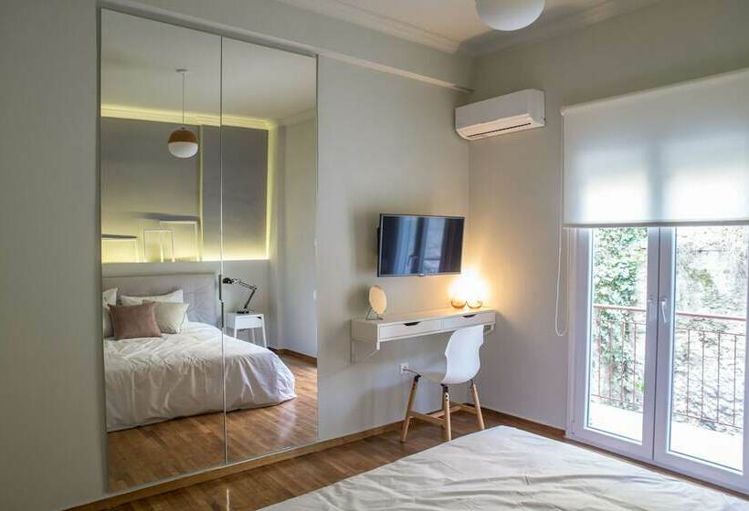 1 Sovrums Lägenhet med Balkong, Muses Residence