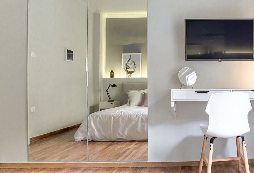 1 Sovrums Lägenhet med Balkong, Muses Residence