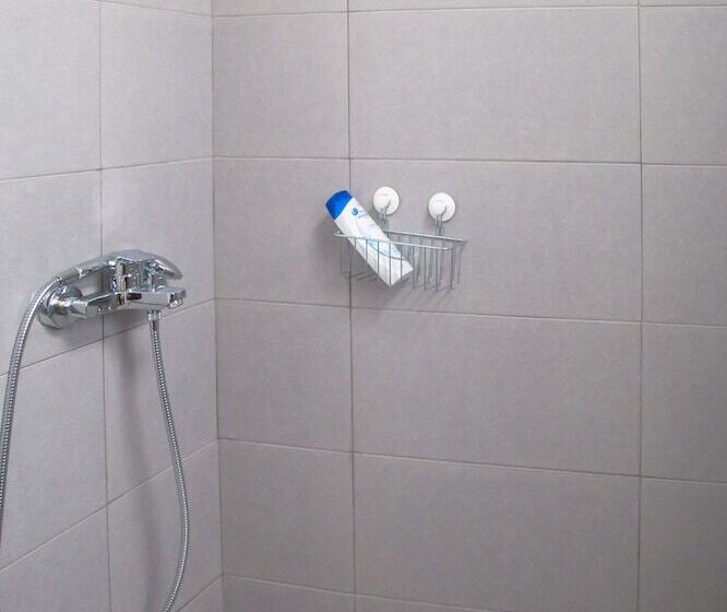 1 Sovrums Lägenhet med Balkong, Muses Residence