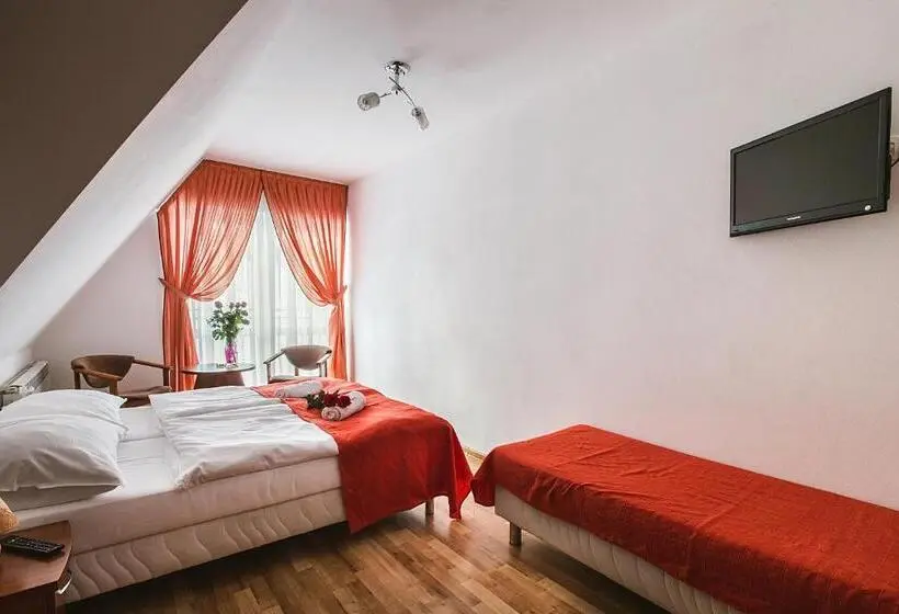 اتاق استاندارد سه نفره, Czerwone Wierchy Sauna I Jacuzzi Wliczone W Cenę Pobytu!