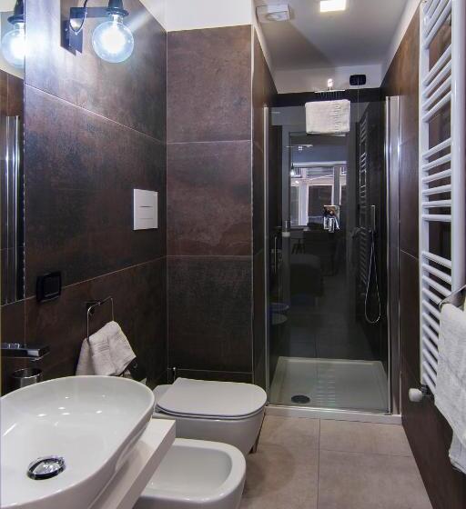 استودیوی استاندارد, Relais Castel Nuovo