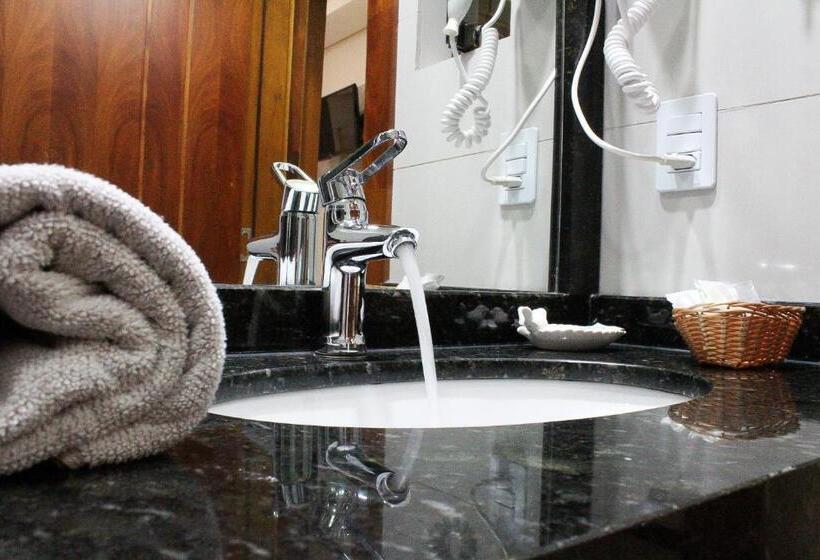 Люкс, Pousada Nanai