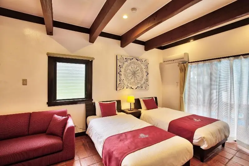 デラックスの４人部屋, The Pool Resort Okinawa