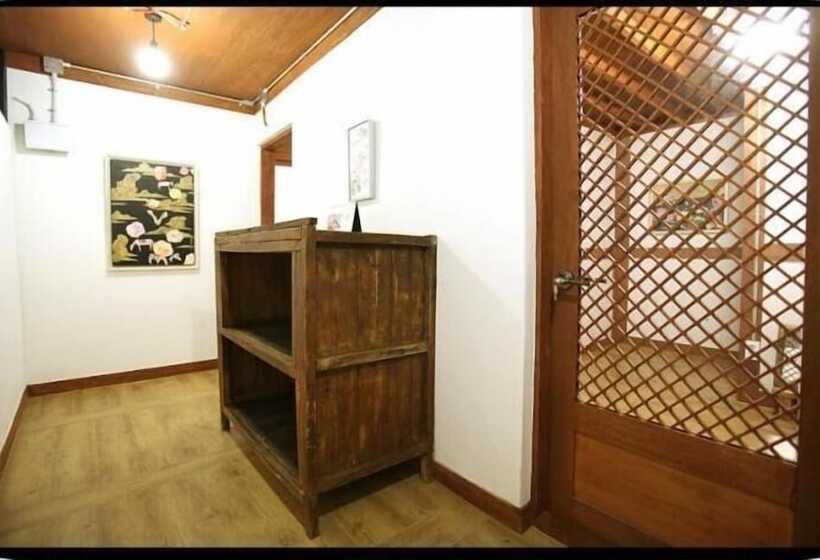 اتاق استاندارد, Dowon Guesthouse