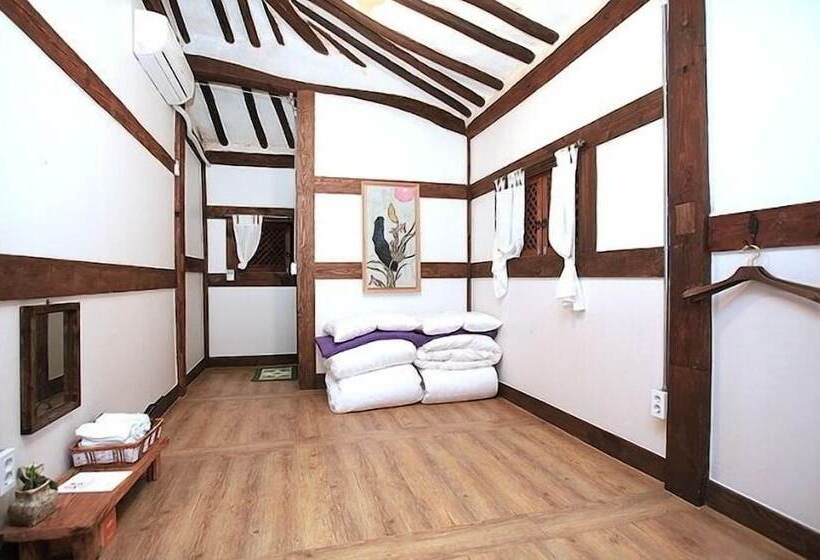 اتاق استاندارد, Dowon Guesthouse