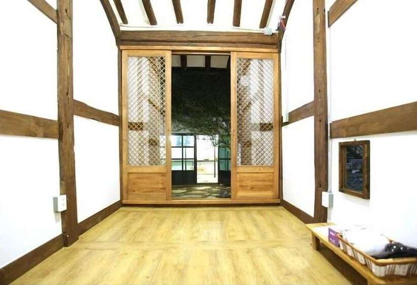 اتاق استاندارد, Dowon Guesthouse