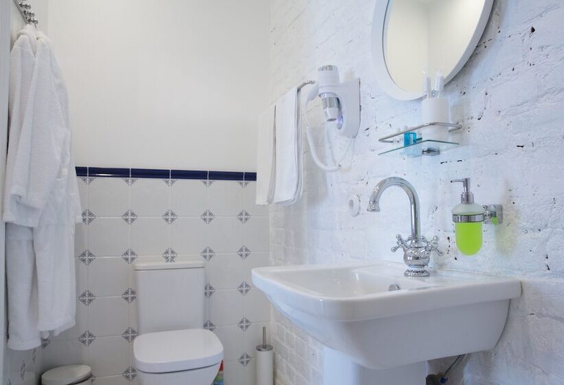 スーペリアールーム, Metropolis