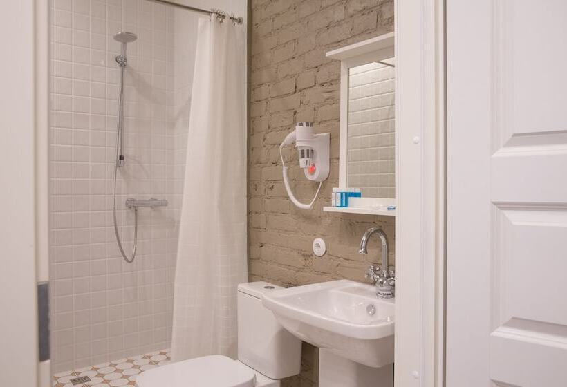 スーペリアールーム, Metropolis