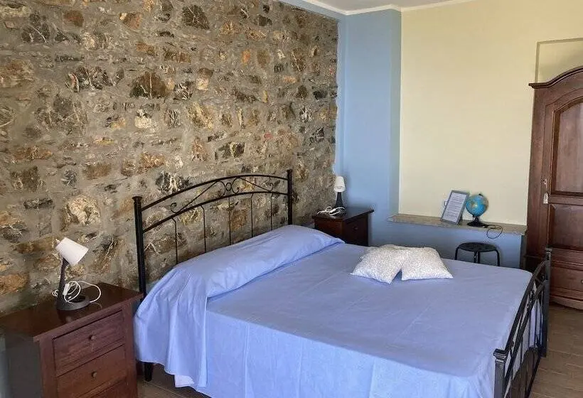 オーシャンビュースタンダードルーム, B&b Relais Da Clorinda