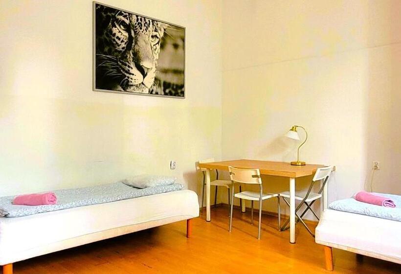 חדר סטנדרט, Central Station Hostel