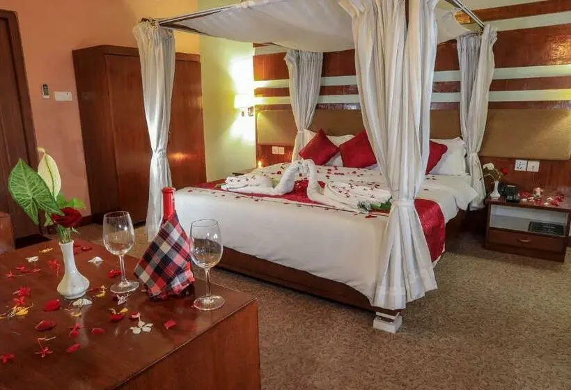 سوییت, Bharatpur Garden Resort