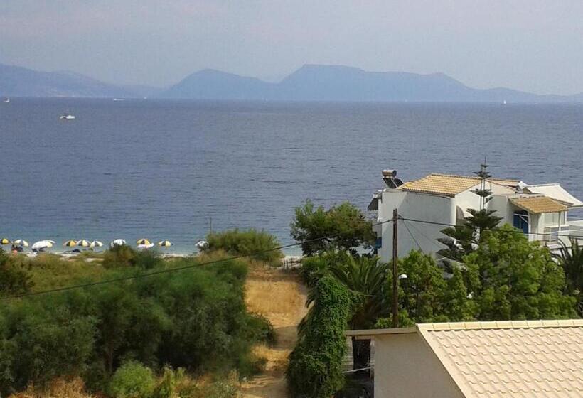 Triplo Superior Vista Mar, Ionio