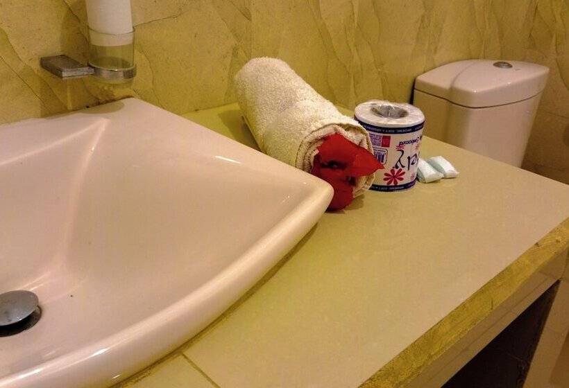 Quarto Triplo Deluxe, Sigiri Thilanka Rest Sigiriya