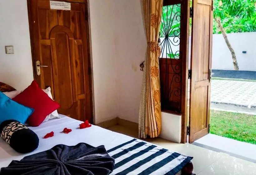 デラックスルーム, Sigiri Thilanka Rest Sigiriya