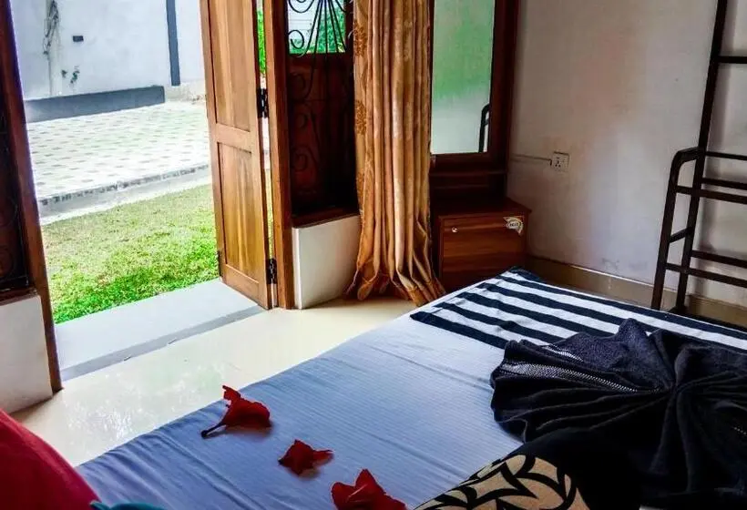 デラックスルーム, Sigiri Thilanka Rest Sigiriya