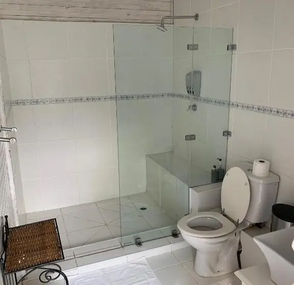 庭の見える1ベッドルームアパートメント, Umtamvuna River Lodge