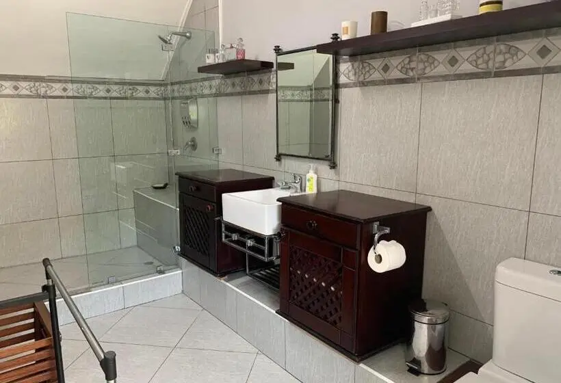 1 Bedroom Apartment Lake View, Umtamvuna River Lodge