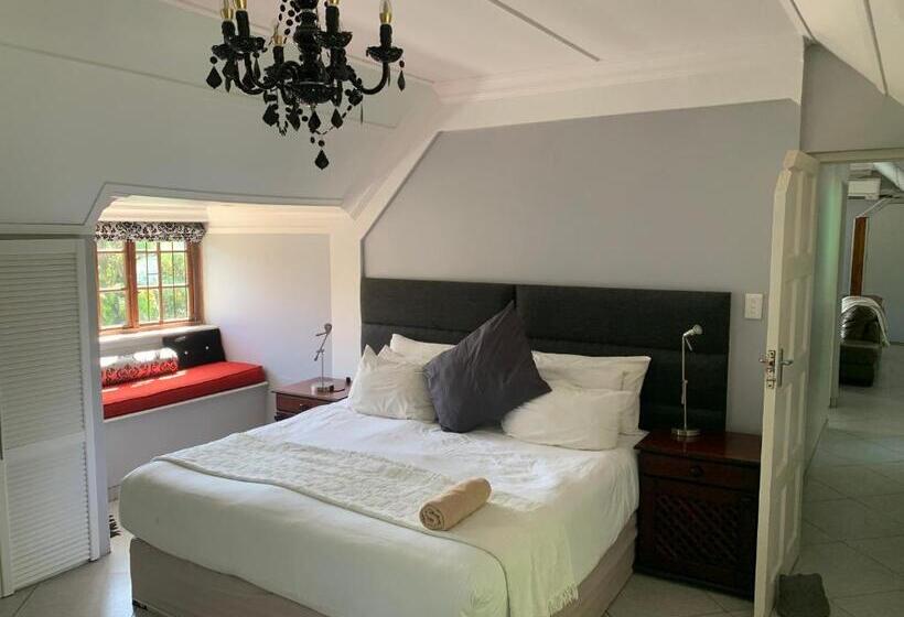 1 Bedroom Apartment Lake View, Umtamvuna River Lodge