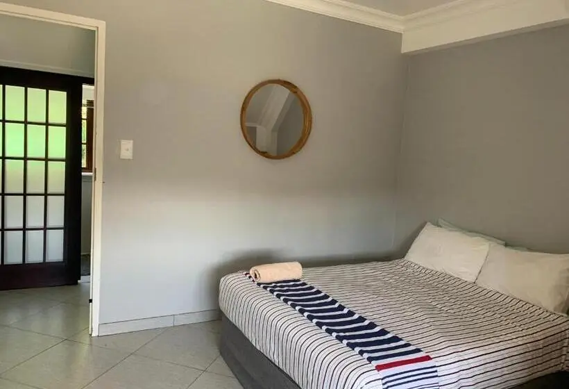 1 Bedroom Apartment Lake View, Umtamvuna River Lodge