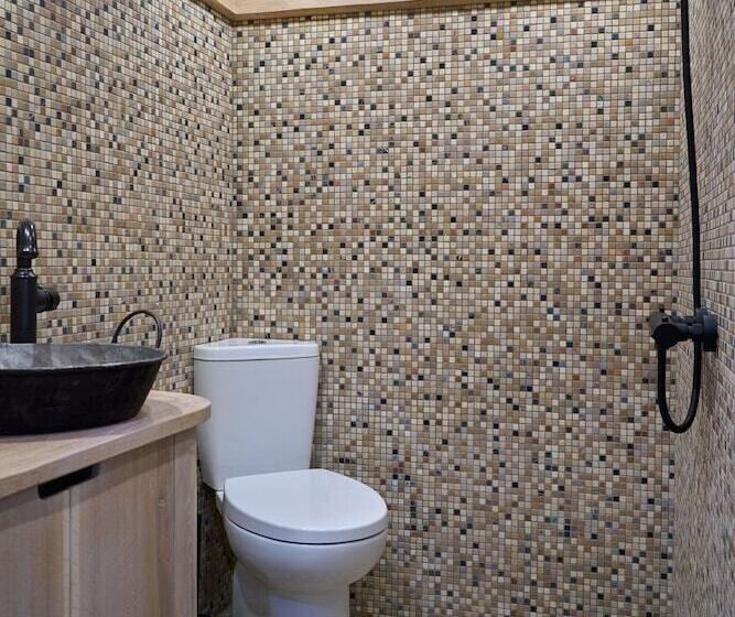 בית, 4 חדרי שינה, Karashka   Vacation Home