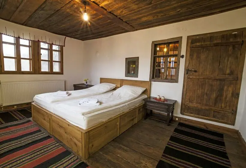 ４ベッドルームハウス, Karashka   Vacation Home