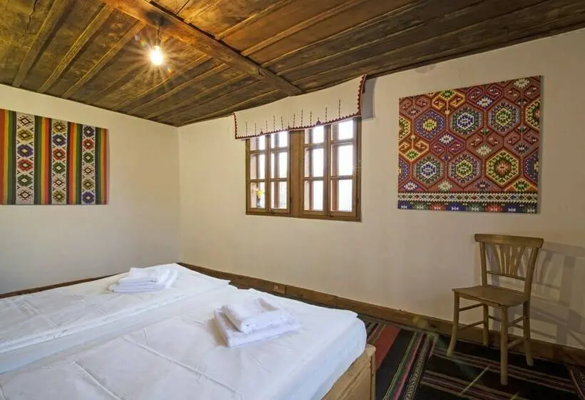 ４ベッドルームハウス, Karashka   Vacation Home