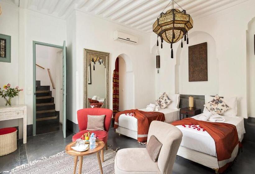 سوییت لوکس, Riad Dar Nakous