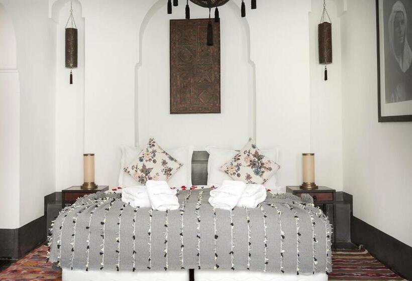 سوییت لوکس, Riad Dar Nakous