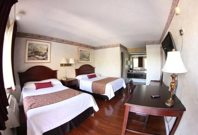 ２ダブルベッドのスタンダードルーム, Anaheim Maingate Inn