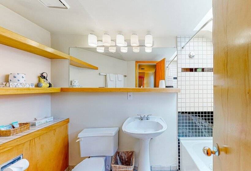 غرفة ديلوكس مزودة بشرفة, Aspen Mountain Lodge