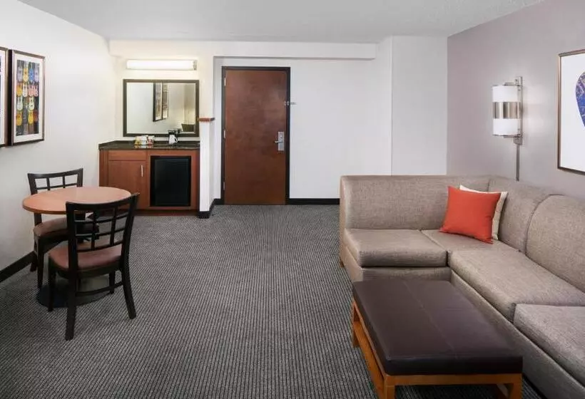 キングサイズベッドのスタンダードルーム, Hyatt Place San Antonio Airport   Quarry Market