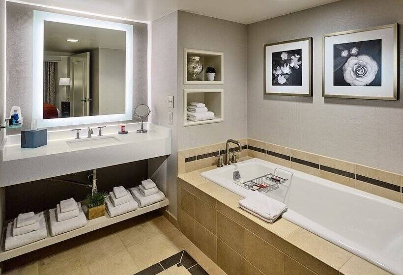 جناح إدارى, The Hotel At Auburn University