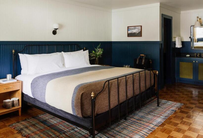 اتاق لوکس, Anvil