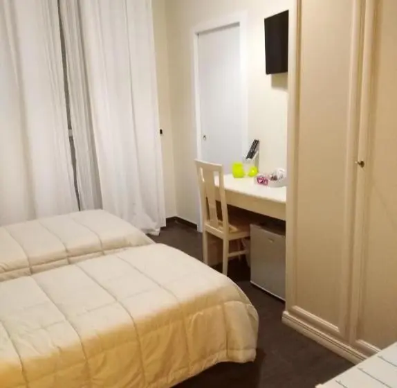 デラックスルーム, Domus Al Corso Con Servizio B&b
